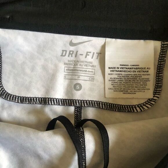 NIKE Pronto Essential Running Crop Pants Tights 777168-010 - Picture 5 of 10